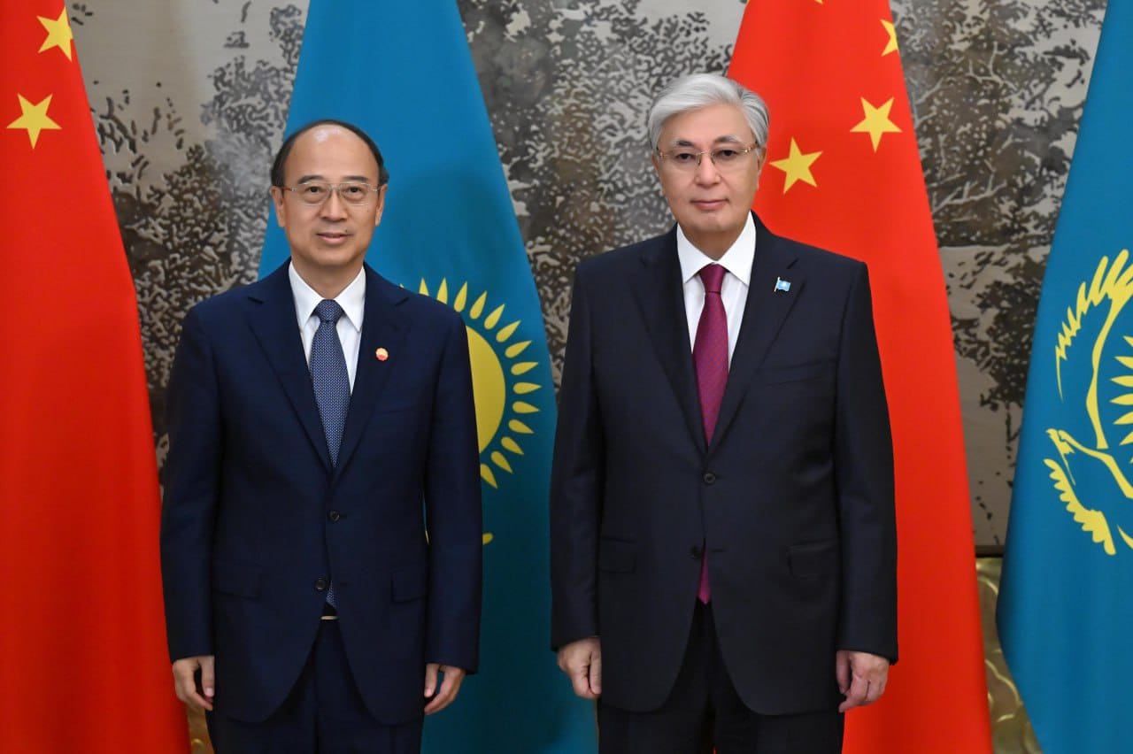 Мемлекет басшысы China National Petroleum Coprporation (СNPC) директорлар кеңесінің төрағасы Дай Хоулянды қабылдады
