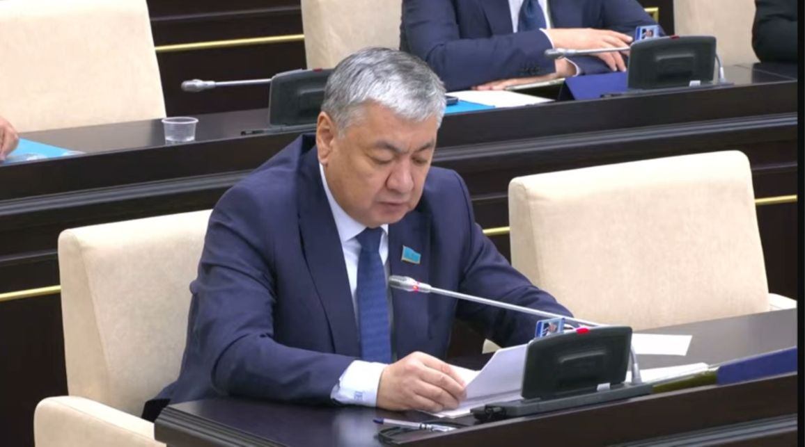 Сенатор Сүйіндік Алдашев Маңғыстауға шағын мұнай өңдеу зауытын салу туралы айтты