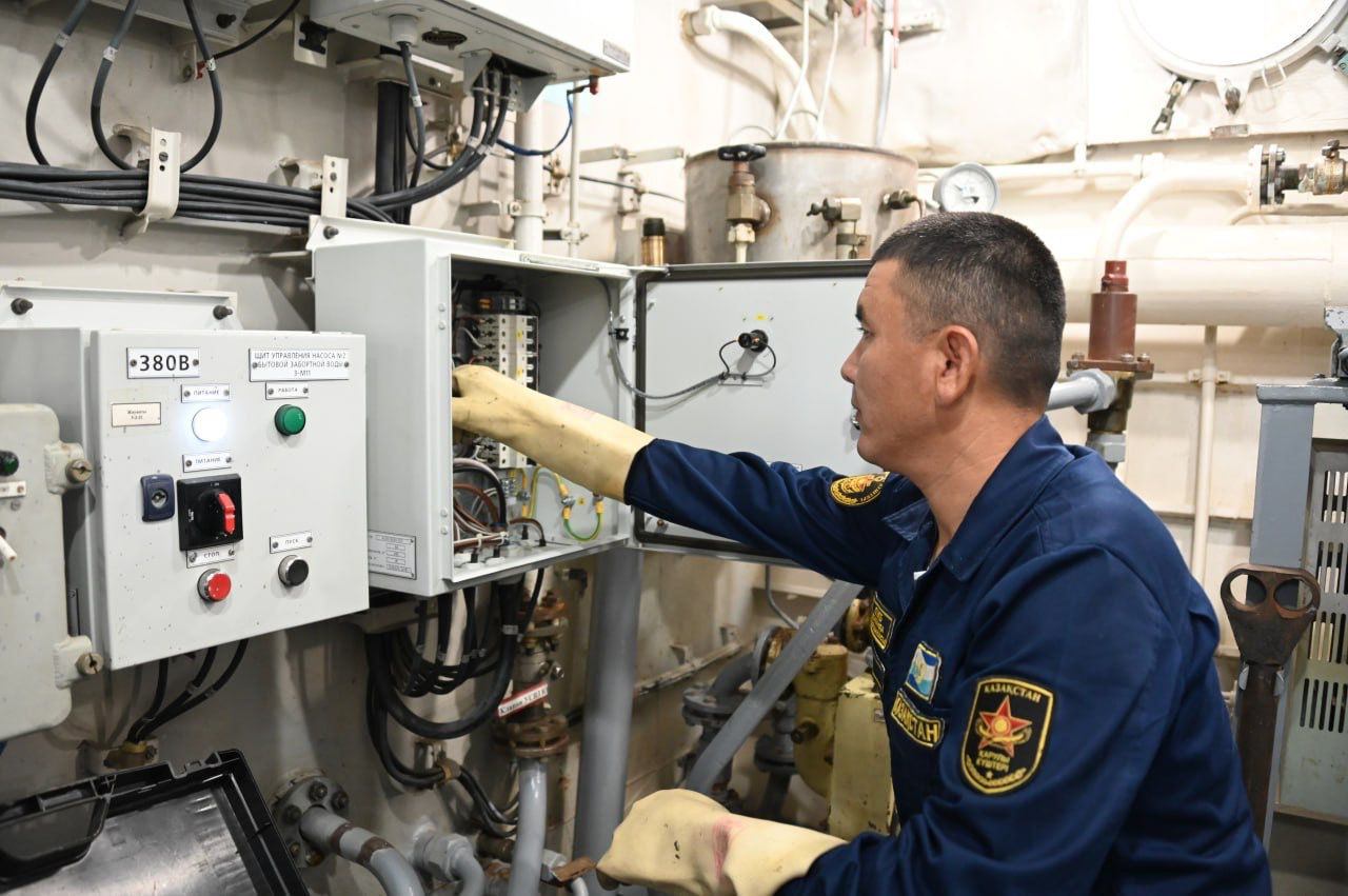 Қазақстан Әскери-теңіз күштерінің кемелері қысқа дайын