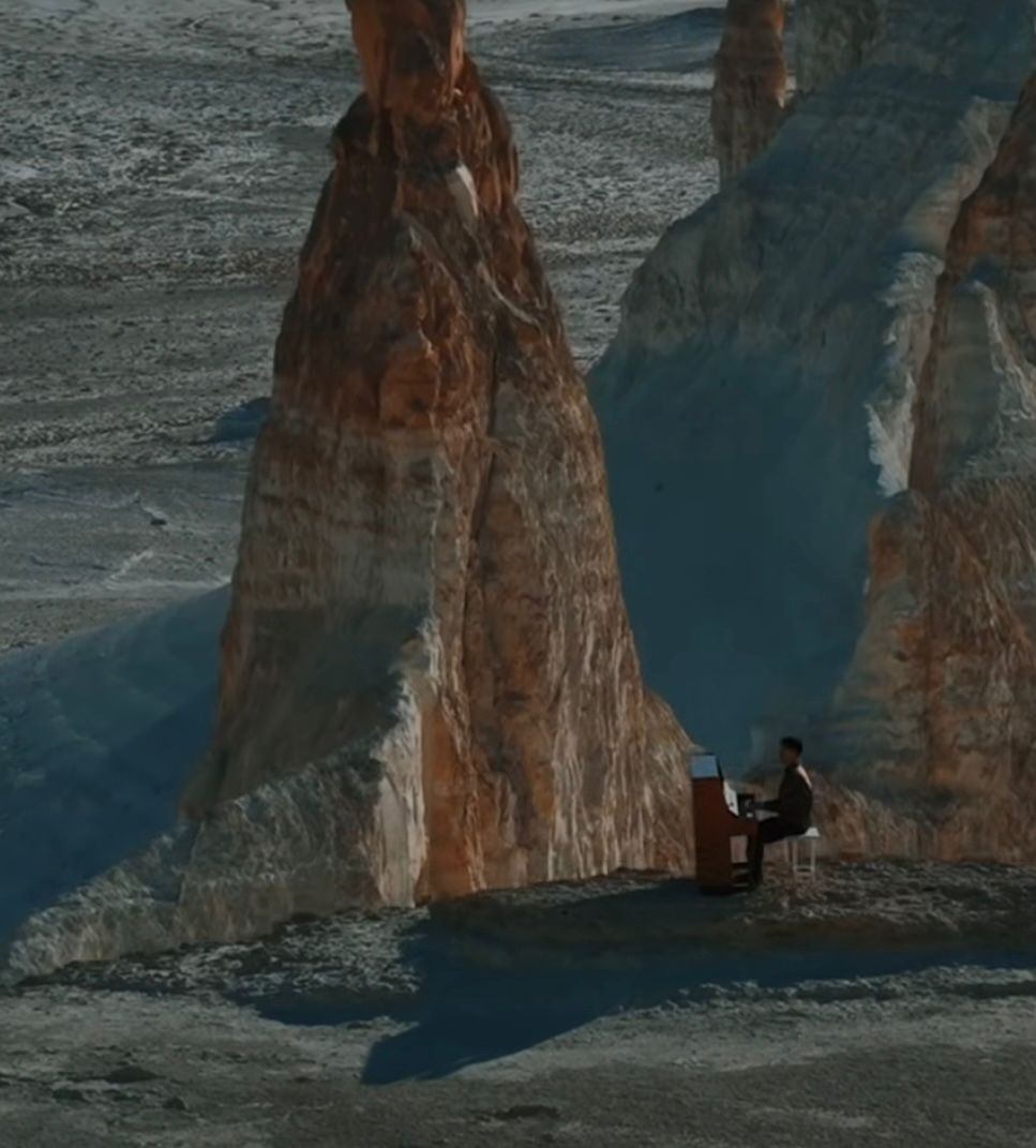 Бозжырада халықаралық әуен әуеледі