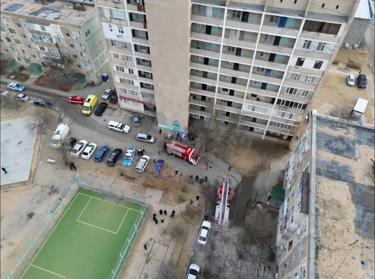 Ақтауда көпқабатты үйде өрт шығып, 1 адам қаза тапты