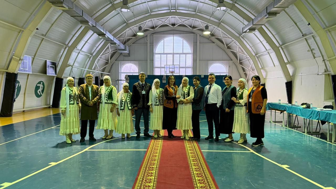 Маңғыстаулық абысын-ажындар референдумға қатысты