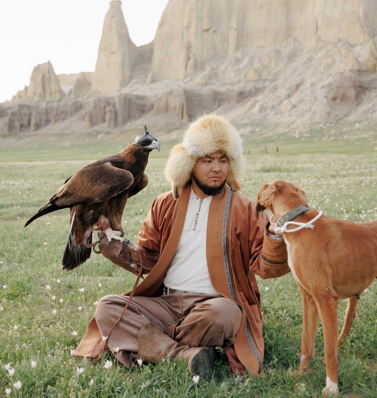 Маңғыстаудың тарихи орындарын насихаттап жүрген Бағдат Бесмағамбетов 800-ге жуық бейнематериал түсірді