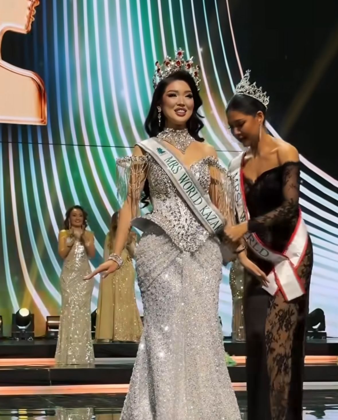 Миссис Қазақстан-2026: Ақтаулық Камила Көбесова жеңімпаз атанды