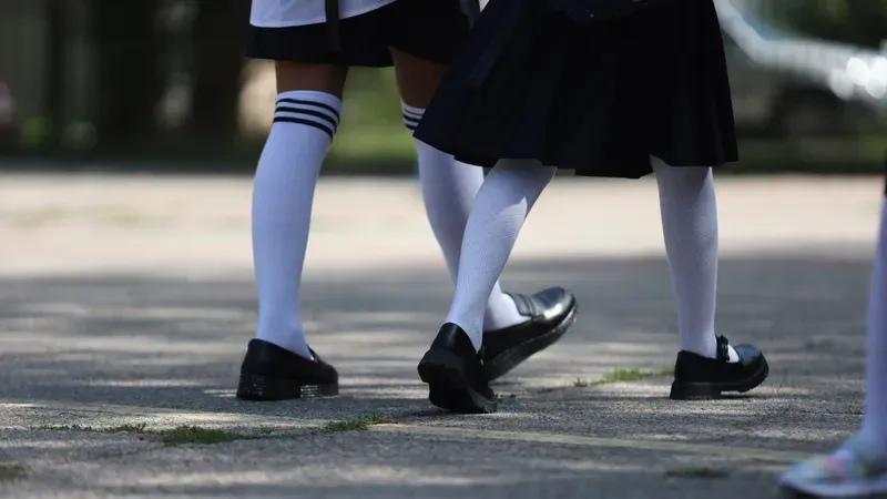 "Дети несовершеннолетние": в Минпросвещения озвучили жесткую позицию по выпускным мероприятиям