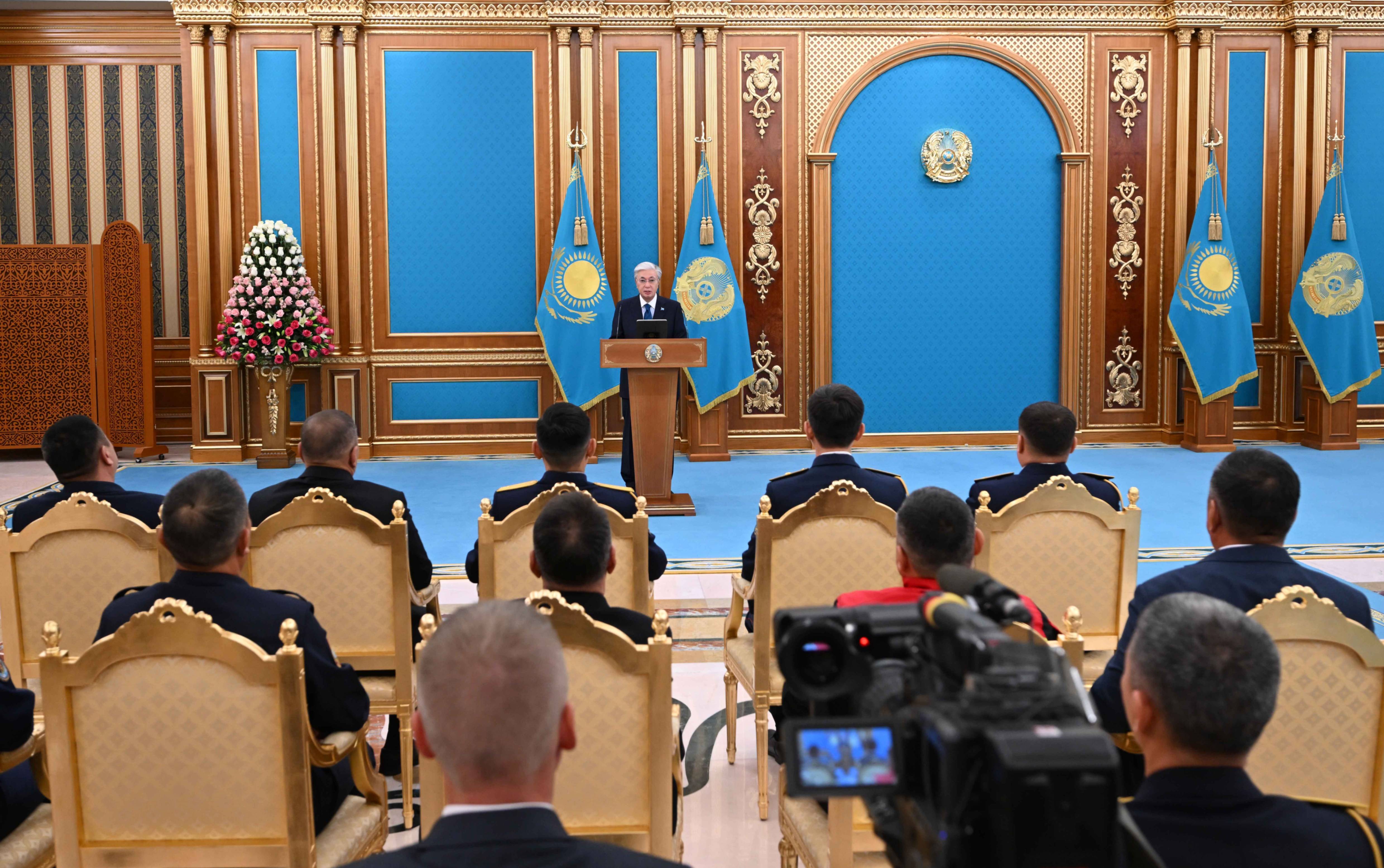 Президент құтқарушыларды кәсіби мерекесімен құттықтады