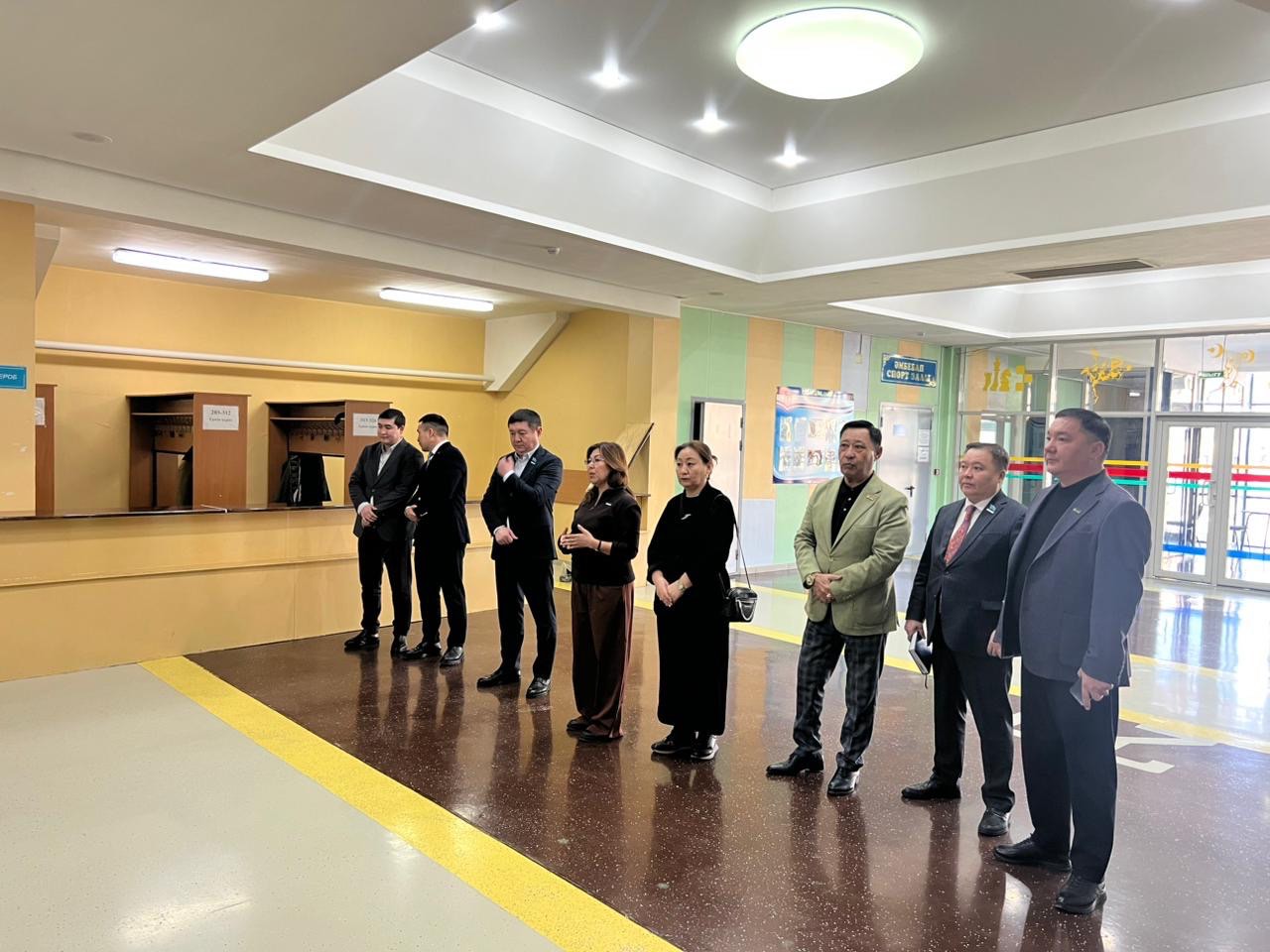 Ақтаудағы спорт мектебінің қызметкерлері референдумға барады