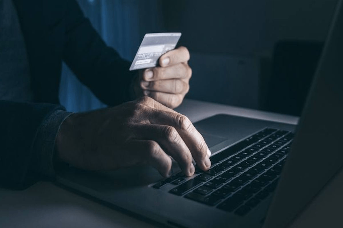 В Нацбанке Казахстана сделали срочное предупреждение из-за блокировки банковских карт