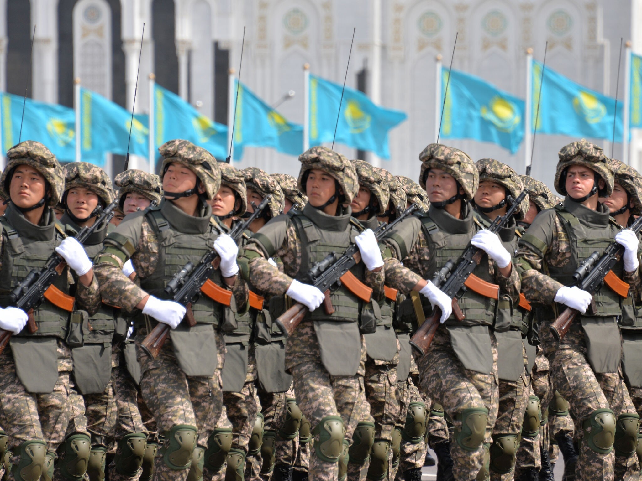 Как в Мангистау повышают престиж военной службы?