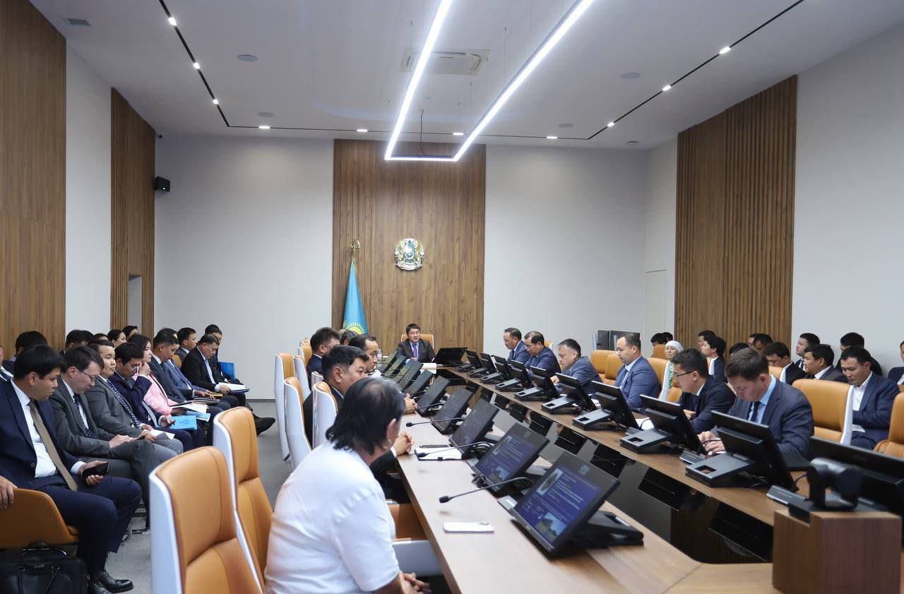 В Актау обновляют 44 километра тепловых сетей