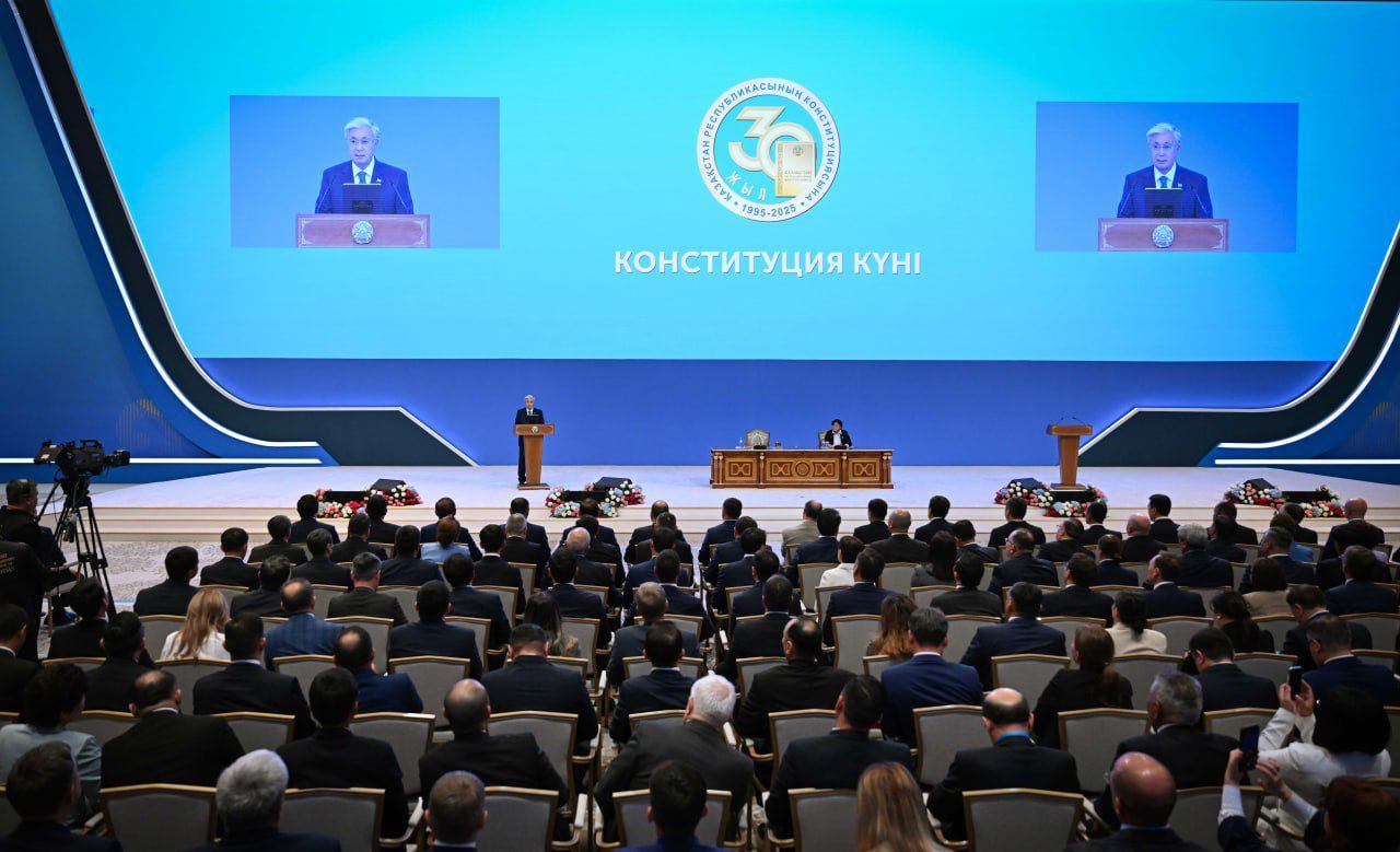 Президент: За семь месяцев этого года экономический рост превысил 6 процентов