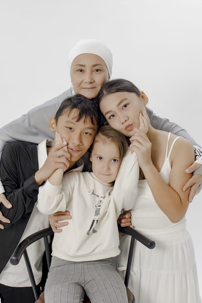 Жаңаөзенде ерекше балалардың ата-аналарына арналған психологиялық қолдау жобасы аясында фотосессия өтті