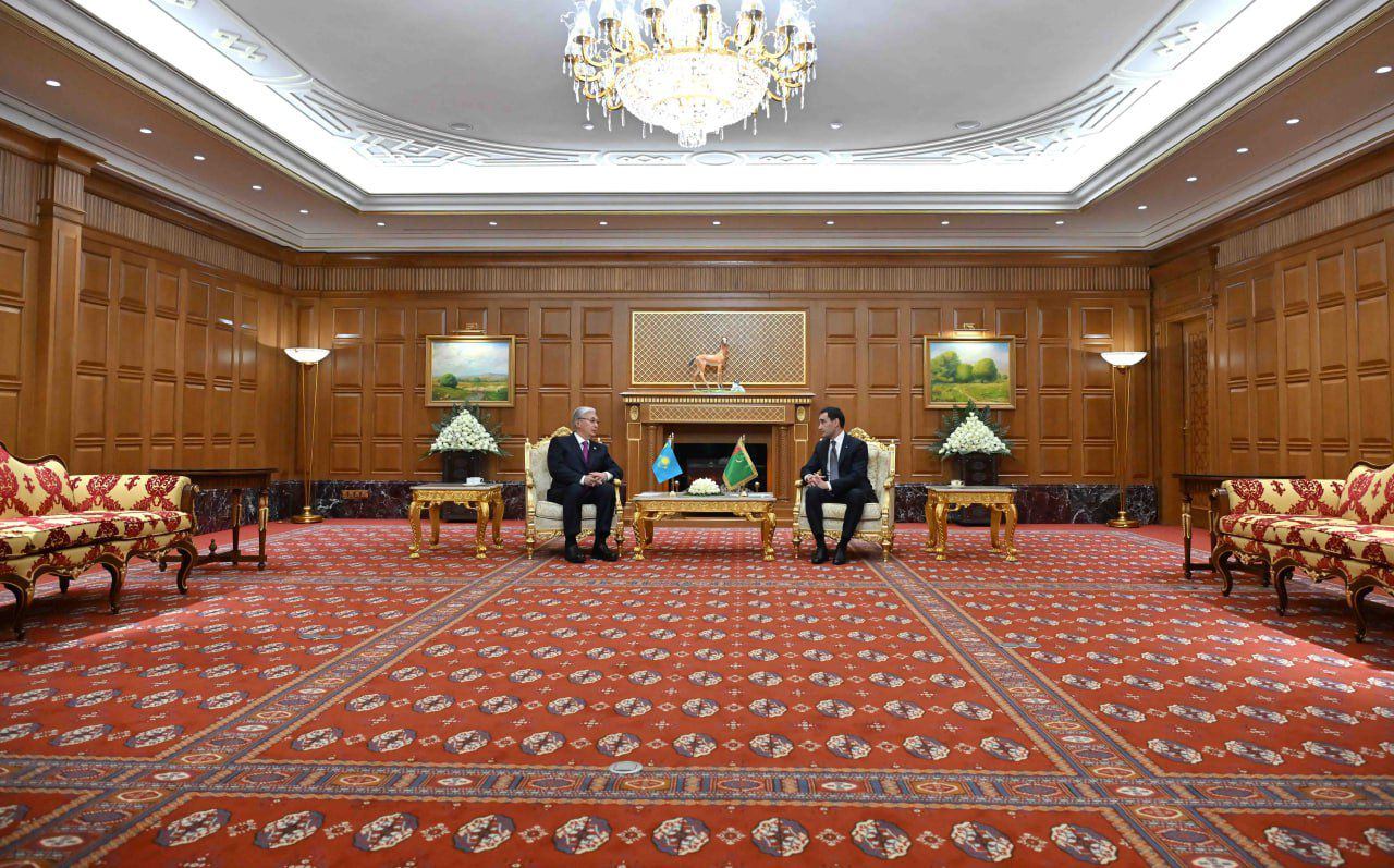 Мемлекет басшысы Түрікменстан Президентімен кездесу өткізді