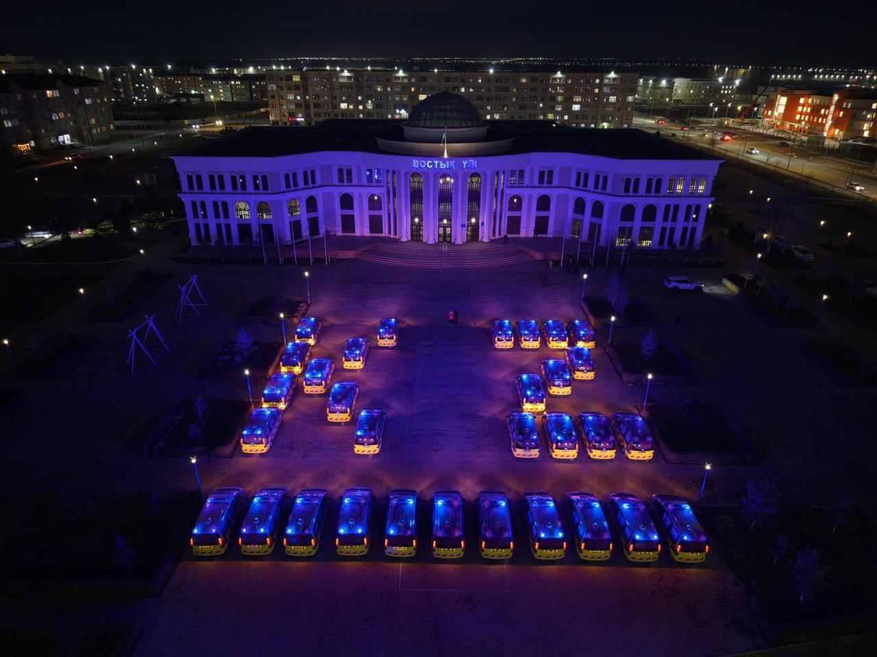 В Мангистауской области службе скорой медицинской помощи переданы 32 новых автомобиля