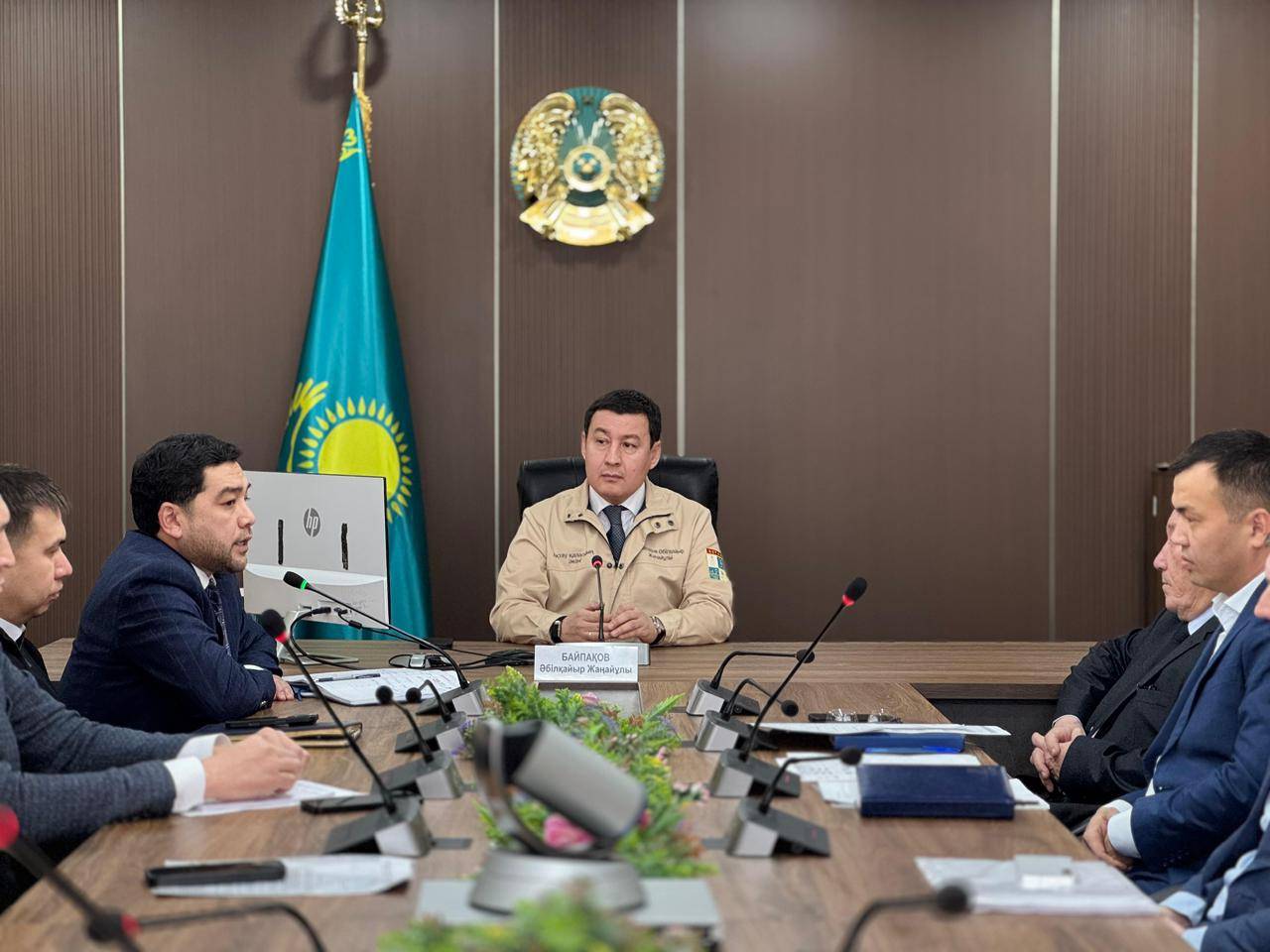 В Актау вопросы тепла и воды рассмотрели на специальном заседании штаба