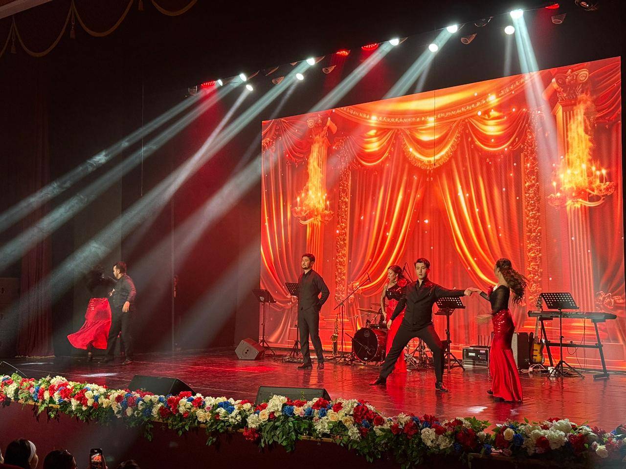 Стамбул и Литва: театр Жанторина организовал праздничный концерт