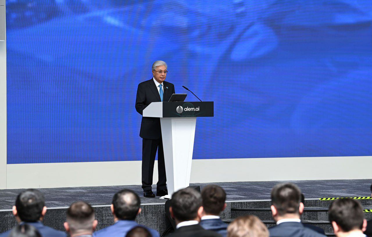 Выступление Главы государства на церемонии награждения победителей конкурсов Alem.ai battle и AI Governance Cup