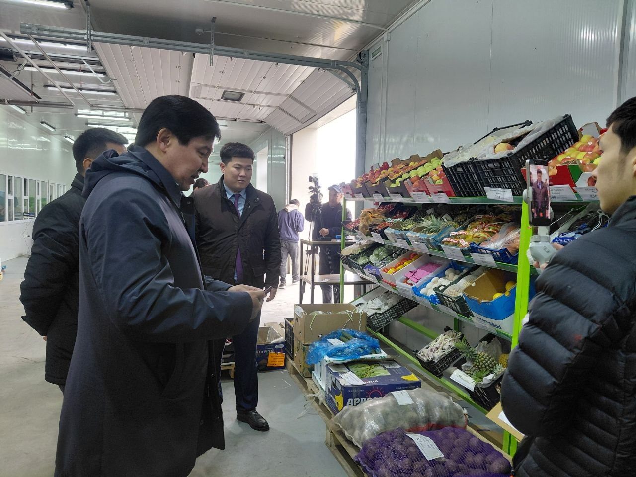 Вице-министр торговли лично проинспектировал оптовые рынки Актау