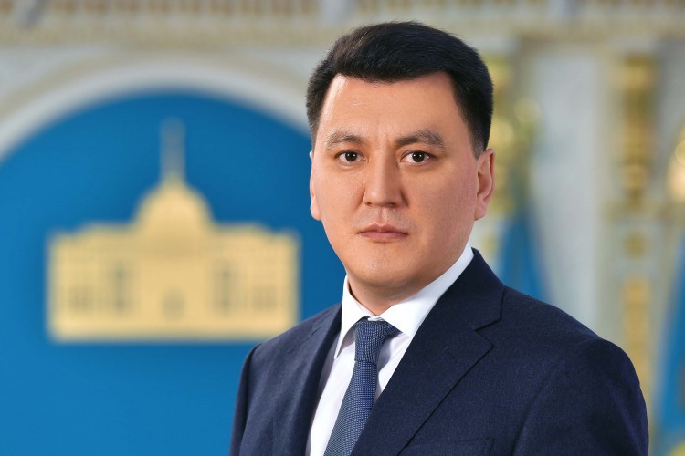 Шын мәнінде халықтық Конституция – Ерлан Қарин жаңа Ата Заңның ел болып жазылып жатқанын айтты