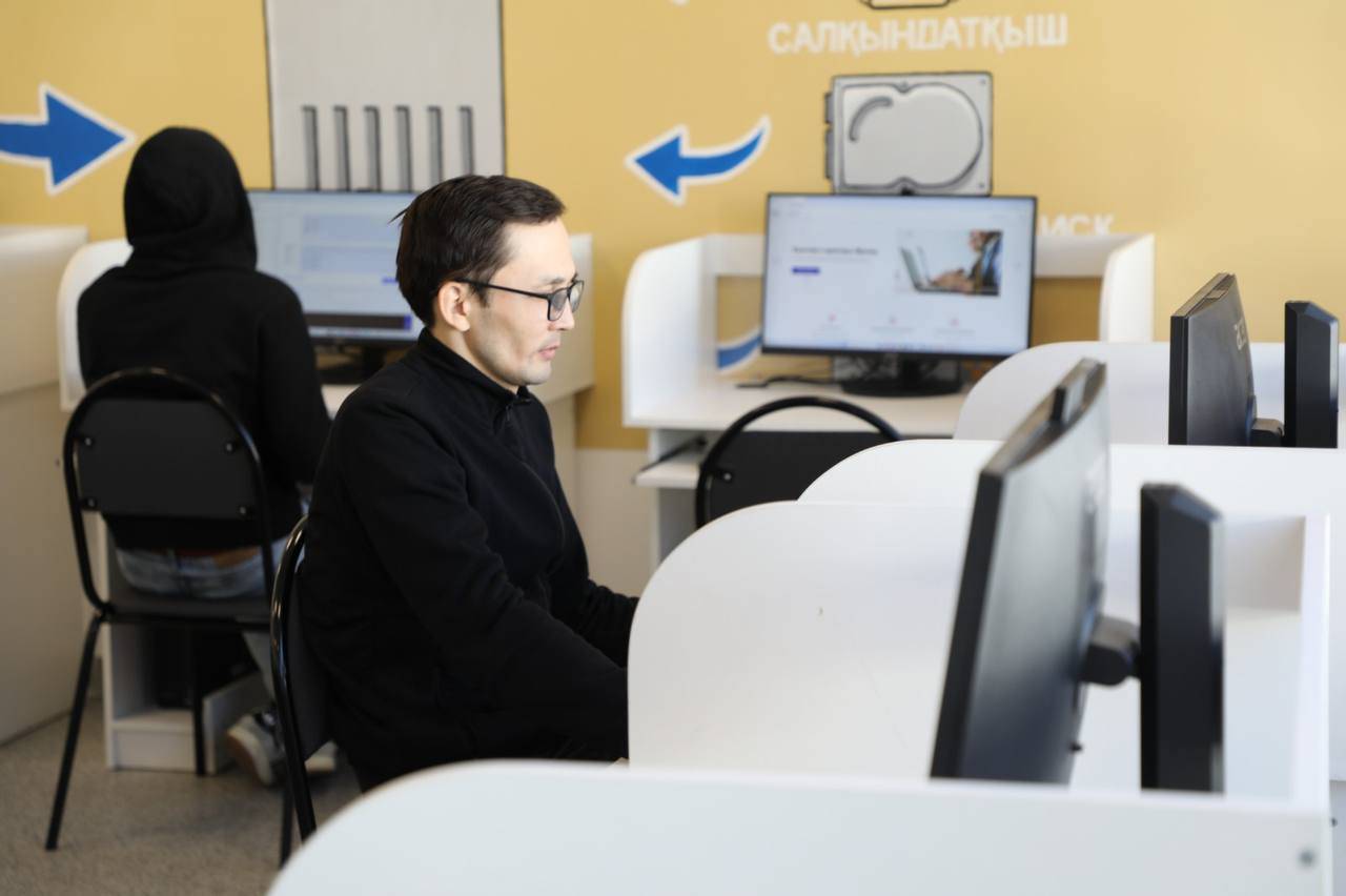 Порядка 7 тысяч педагогов из около 140 школ нового формата повысили свою квалификацию