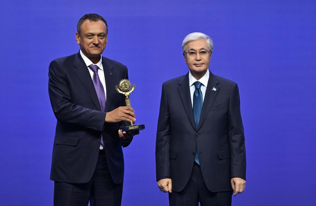 Президент вручил награды лучшим предпринимателям страны