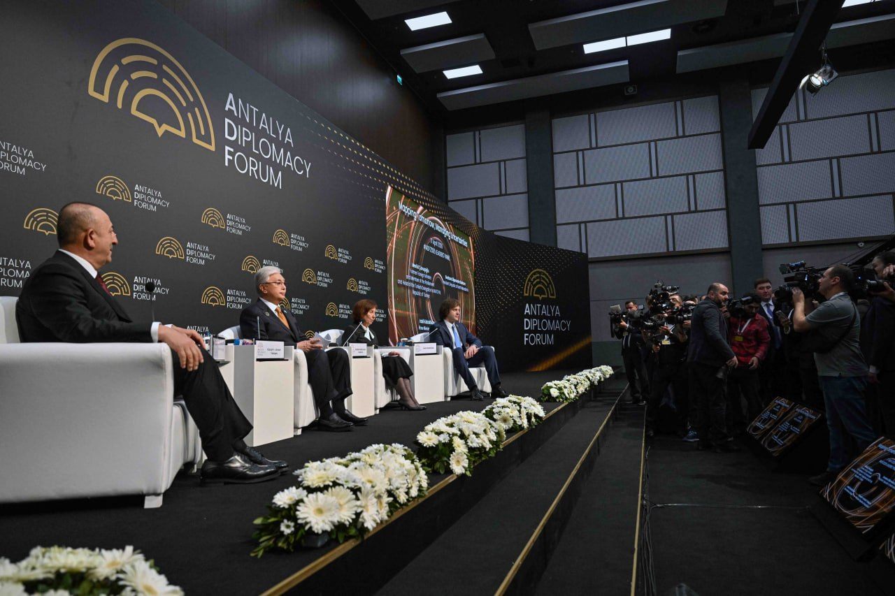 Касым-Жомарт Токаев призвал изучить влияние искусственного интеллекта на деятельность международных организаций