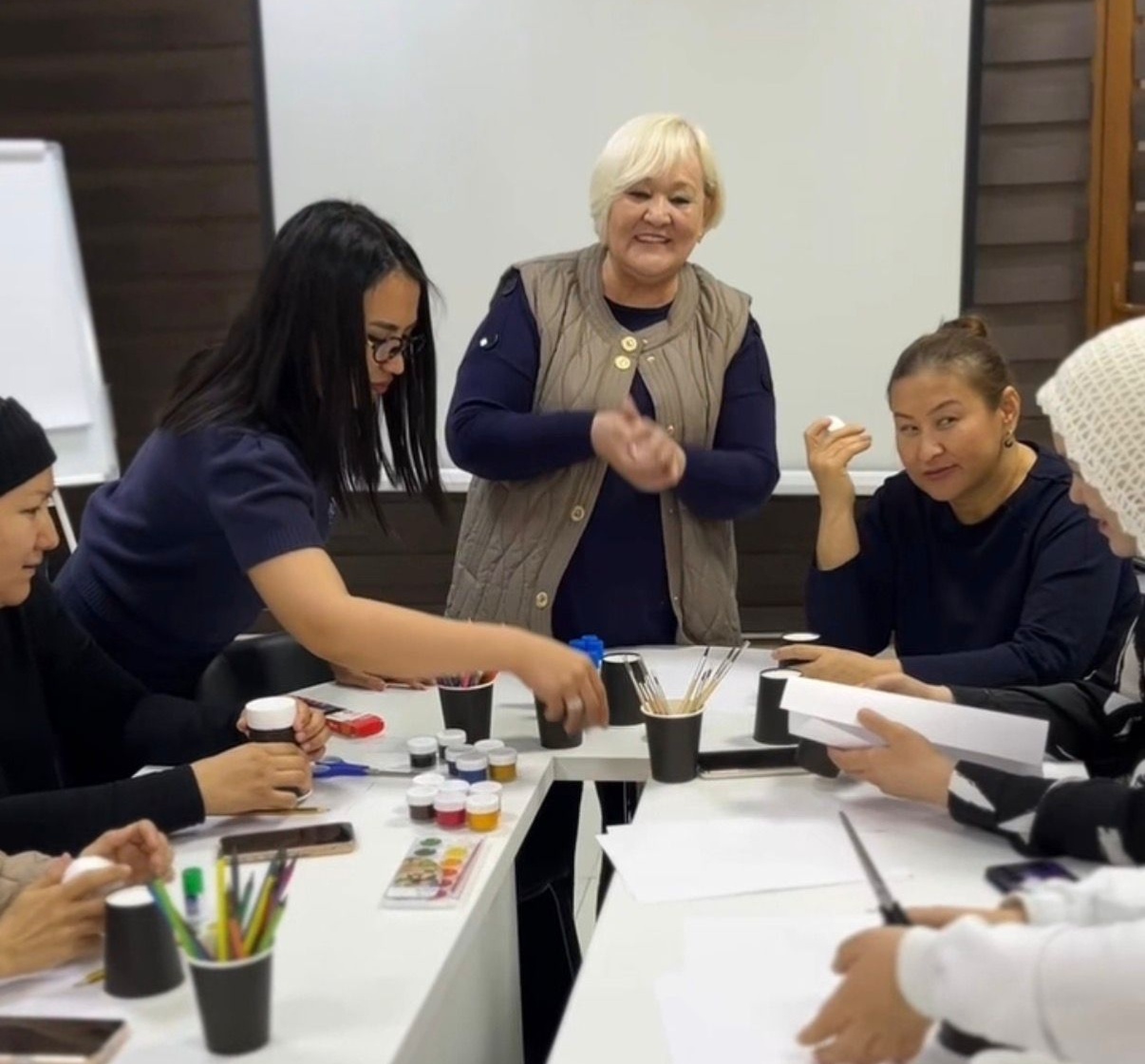 «Поддержка матерей – забота о всеобщем благе»: в Актау оказана помощь матерям из социально уязвимых категорий