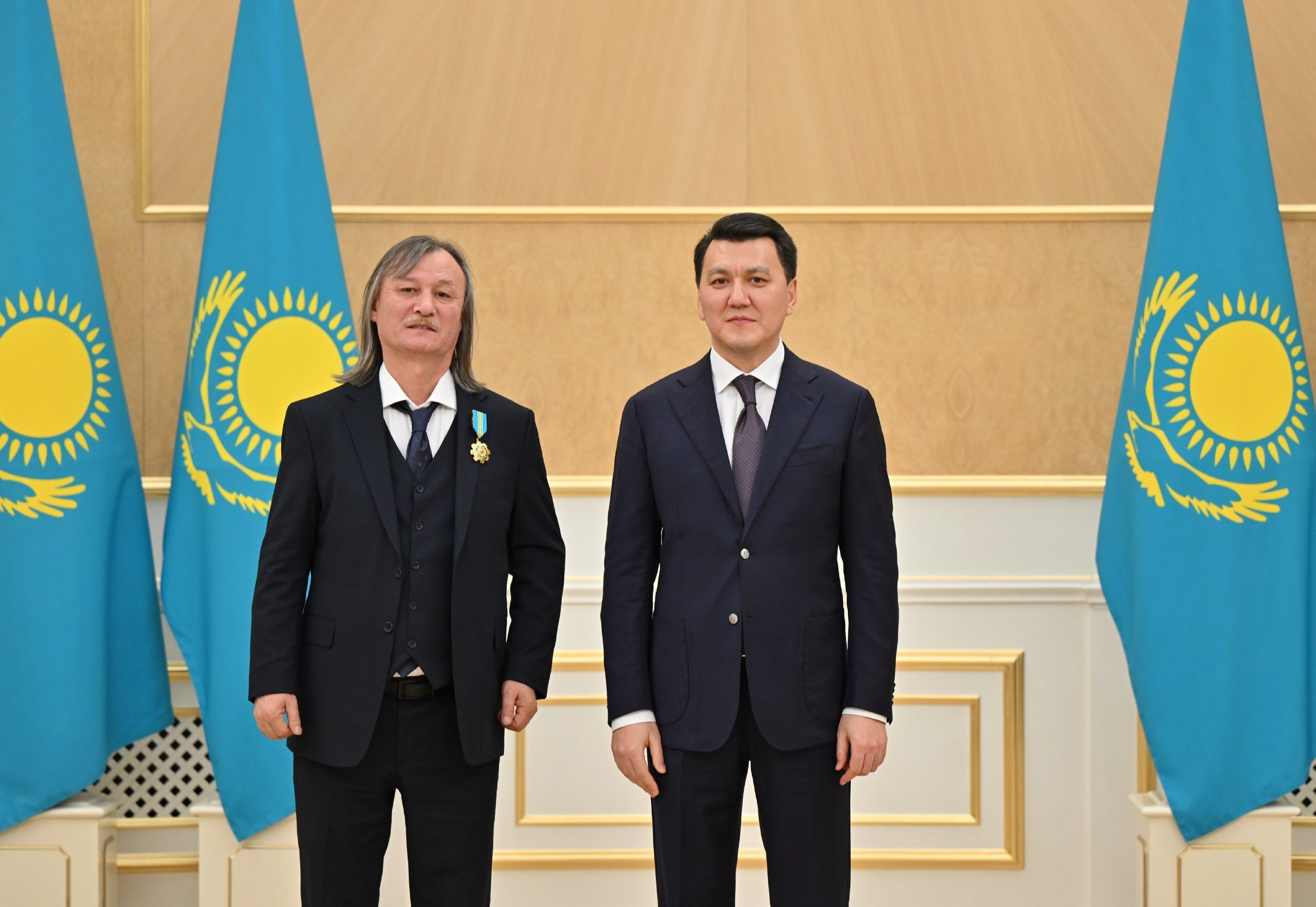 Ұлықпан Жолдасов «Парасат» орденімен марапатталды