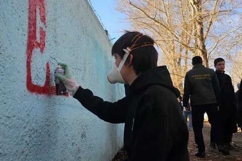 Теория разбитых окон: Как чистота и порядок побеждают преступность, и почему Глава Государства потребовал навести порядок с граффити