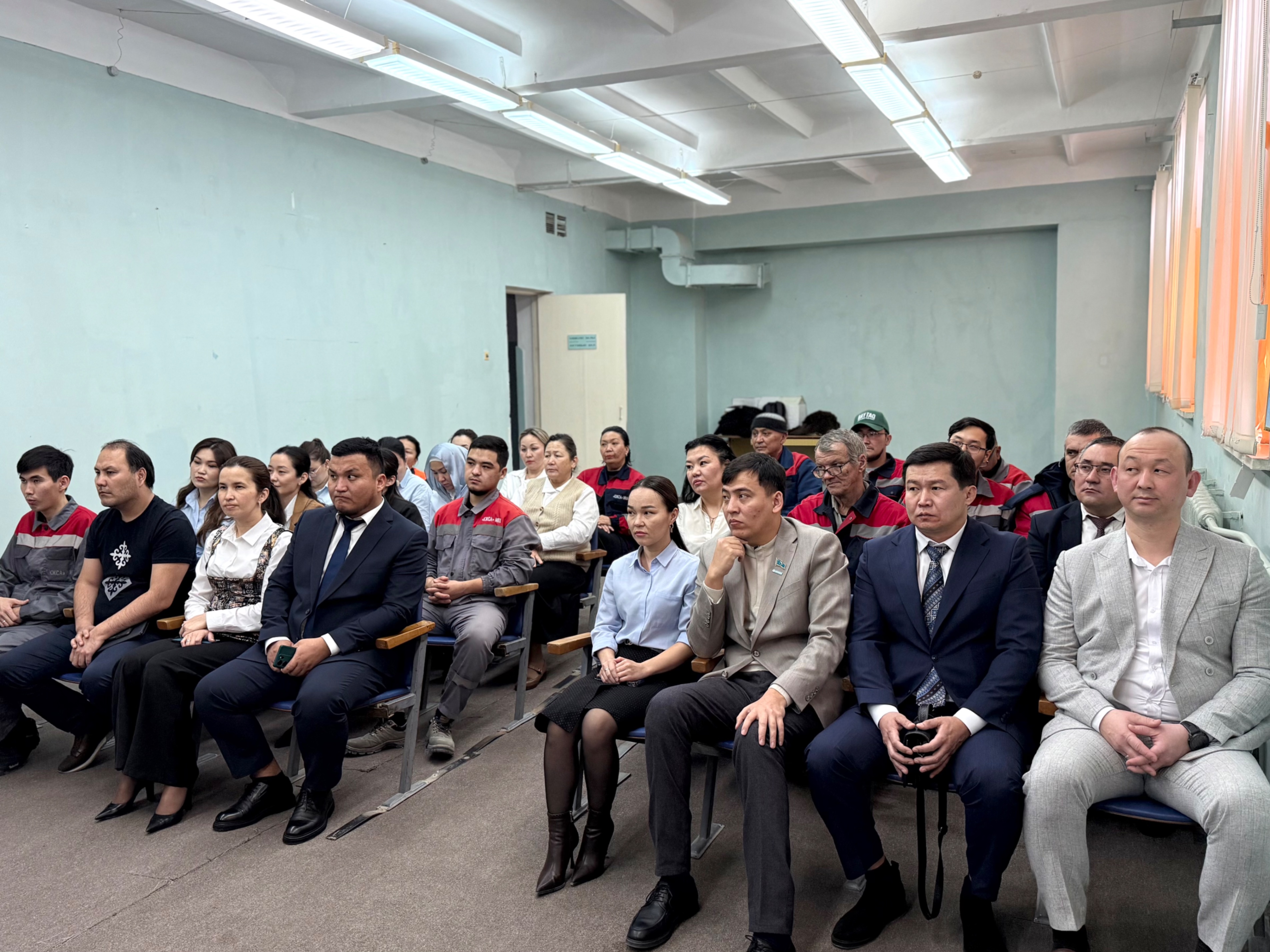 Новая Конституция гарантирует защиту человека труда