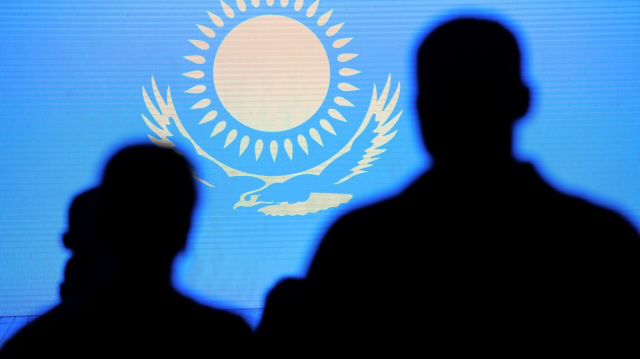 Елімізде Қазақстан есімді 28 адам бар