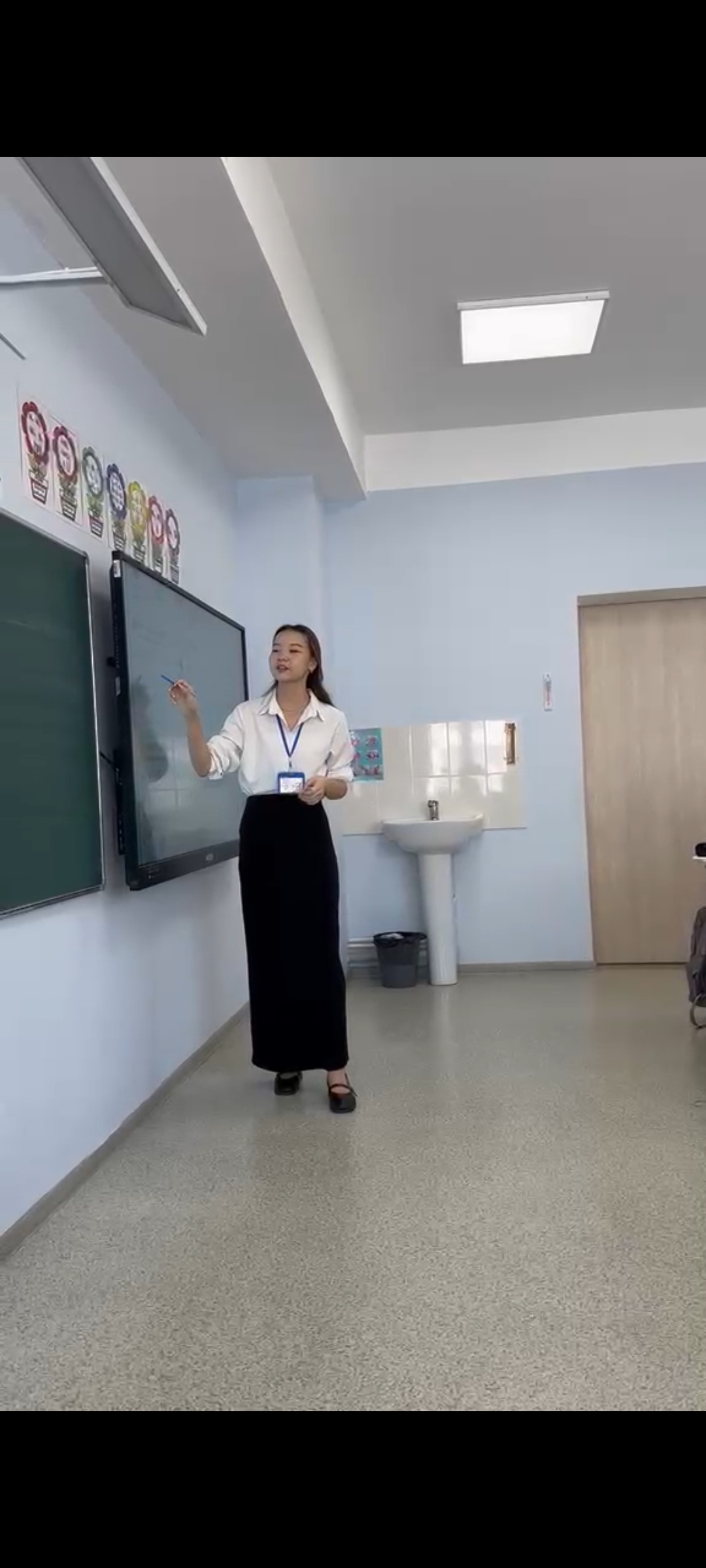 В Актау запустили бесплатный проект по изучению английского языка для школьников
