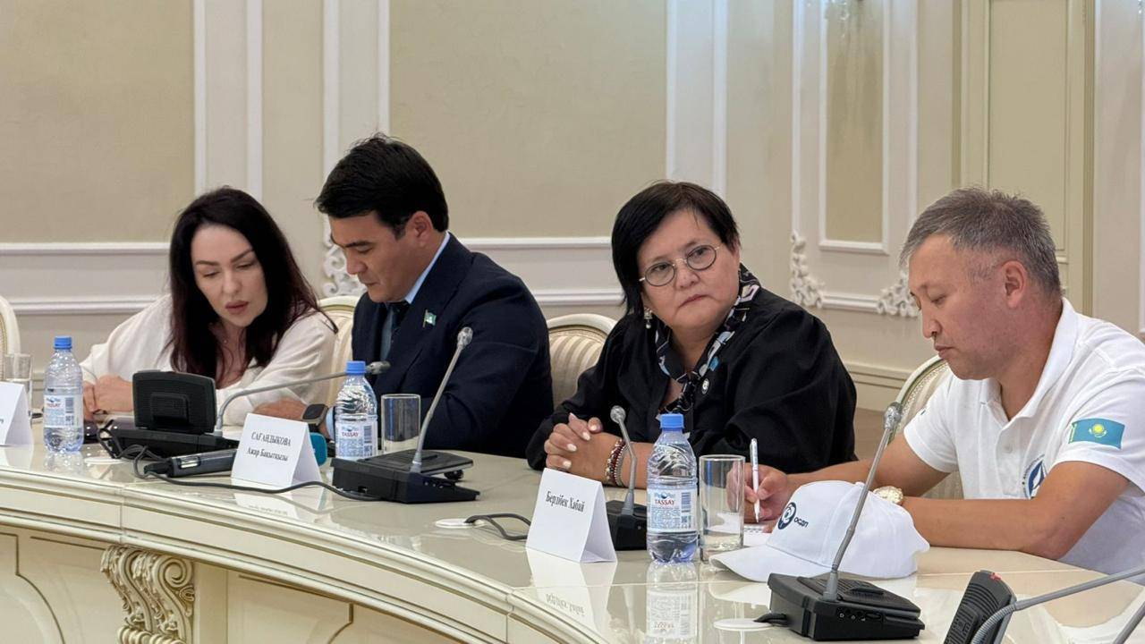 Мәжіліс депутаты Ажар Сағындықова Маңғыстаудағы этномәдени бірлестік өкілдерімен кездесті