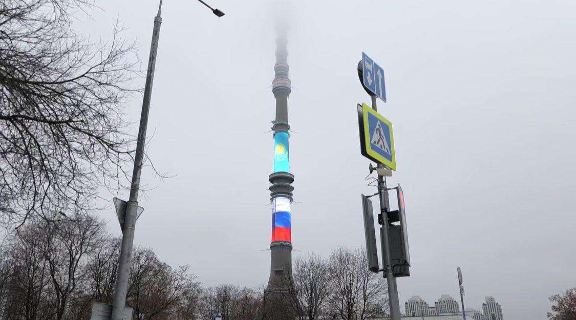 Қазақстанның көк туы Мәскеу көшелерінде желбіреп тұр