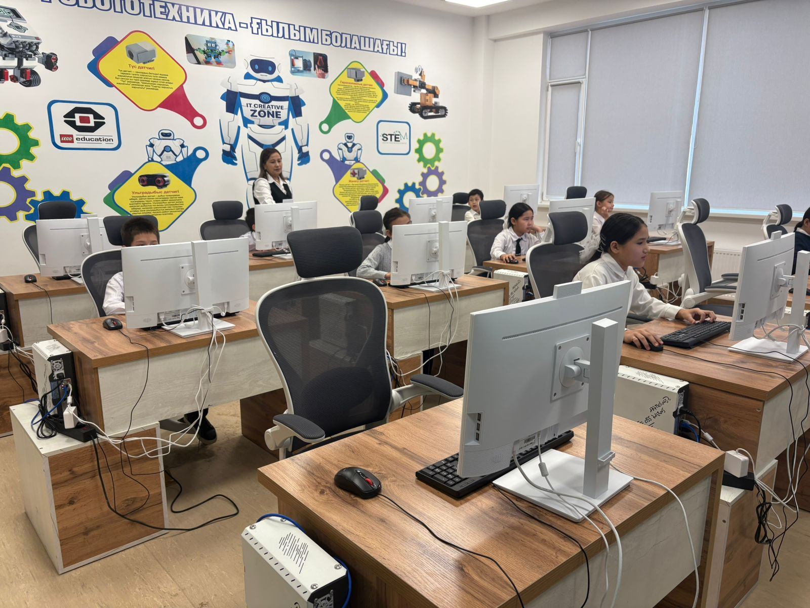 Ақтауда БАҚ өкілдері өңірдің ең озық мектептерінің бірімен танысты