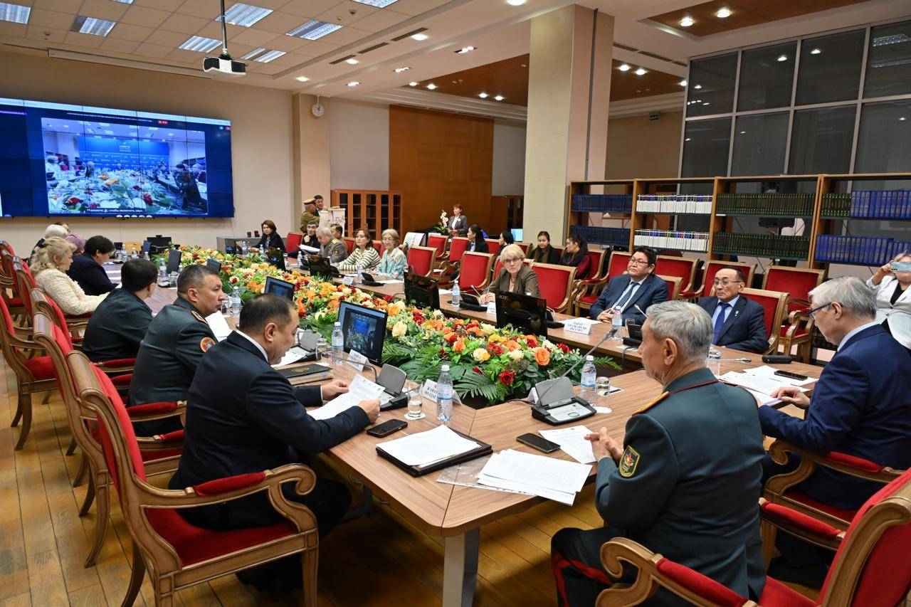 Жастарға патриоттық тәрбие беру мәселесі талқыланды