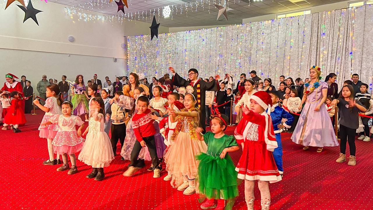 «AMANAT» партиясы ерекше балаларға қуаныш сыйлады