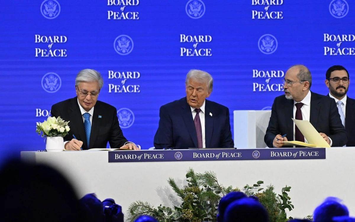 Касым-Жомарт Токаев подписал Устав Совета мира