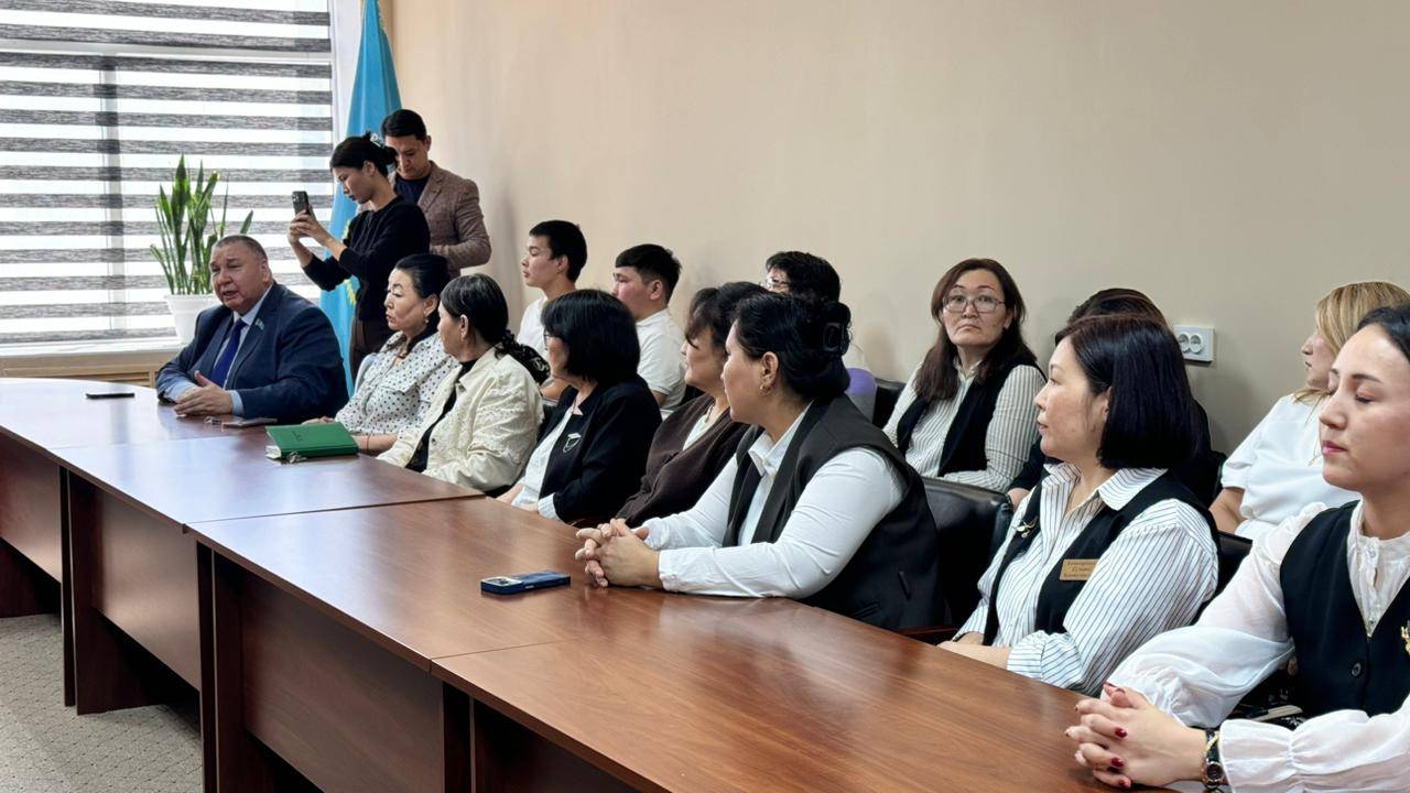 Актауская молодежь активно участвует в обсуждении проекта новой Конституции