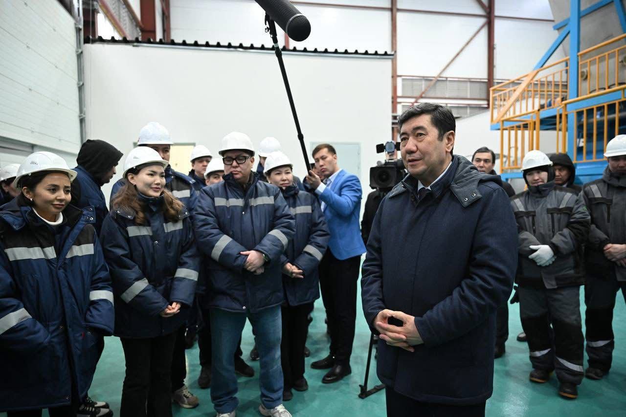 Референдум-2026: Обсуждение новой конституции в трудовом коллективе