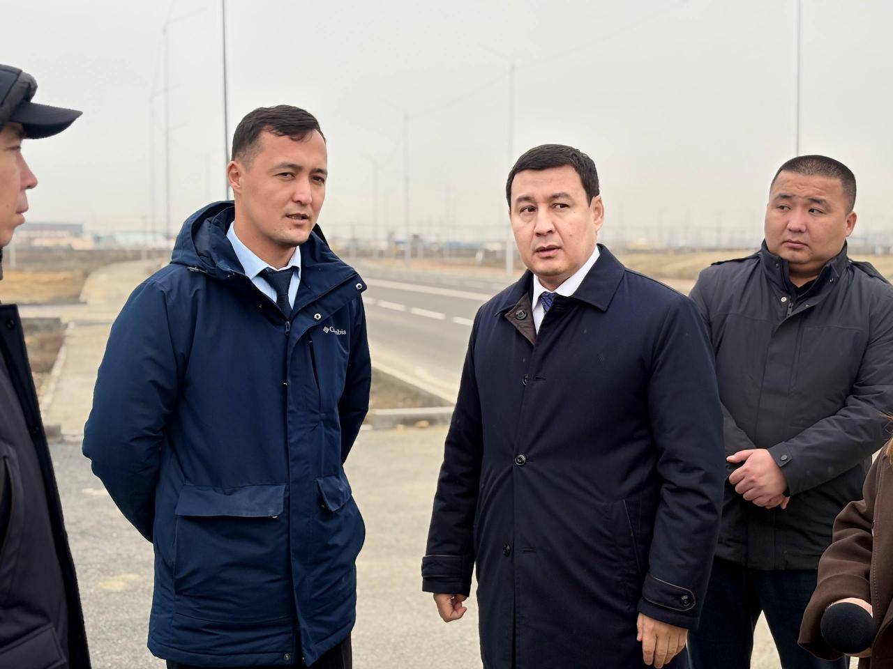 Аким Актау уделил внимание санитарной чистоте и благоустройству