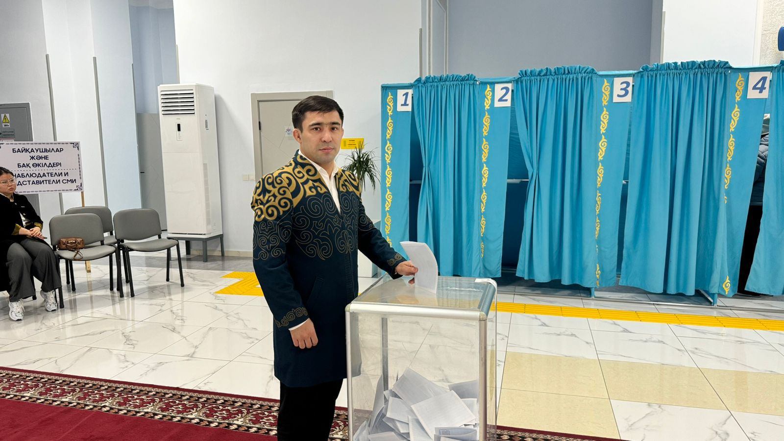 Маңғыстаулық спорт саңлақтары жалпыұлттық референдумда дауыс берді