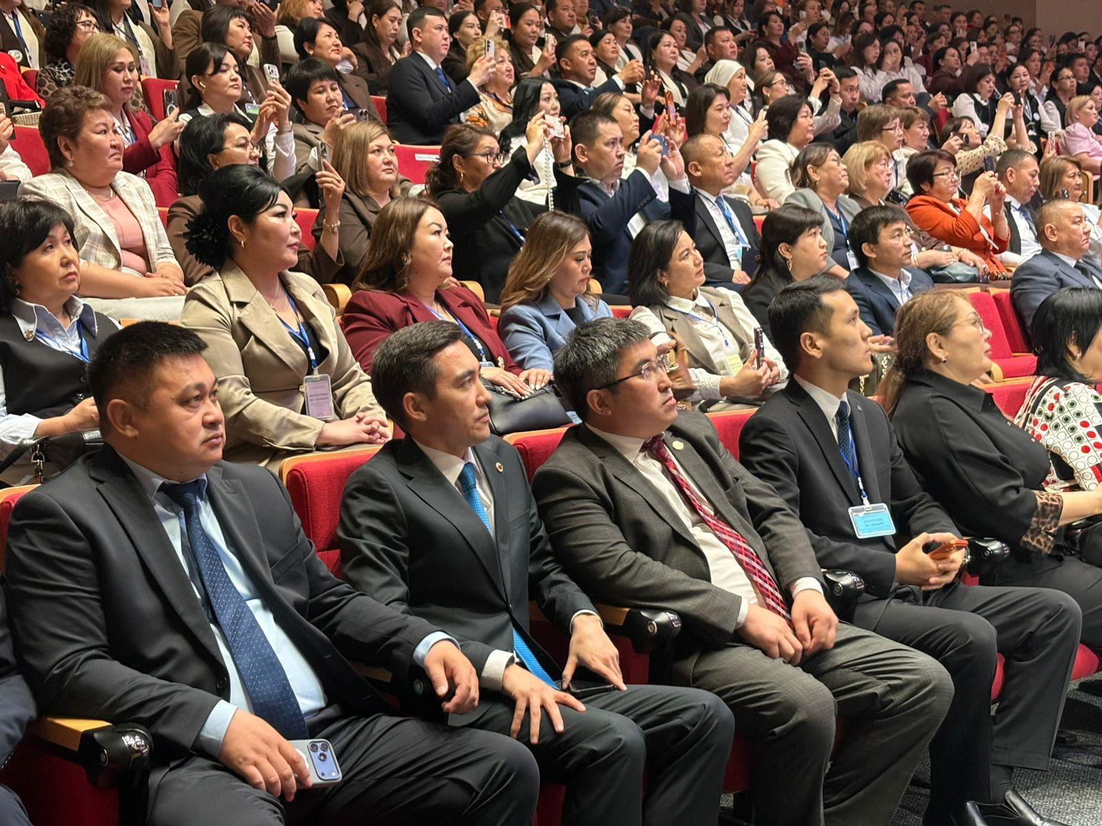 III РЕСПУБЛИКАНСКИЙ ФОРУМ МЕТОДИСТОВ ПРОХОДИТ В АКТАУ