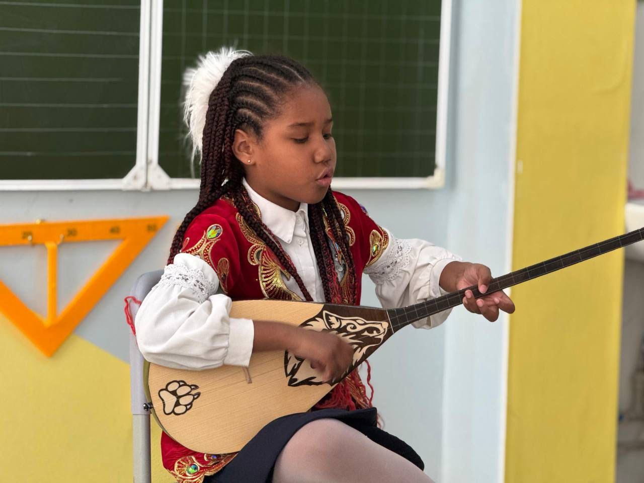 Юная домбристка из Актау получила награду от заместителя Премьер-министра РК