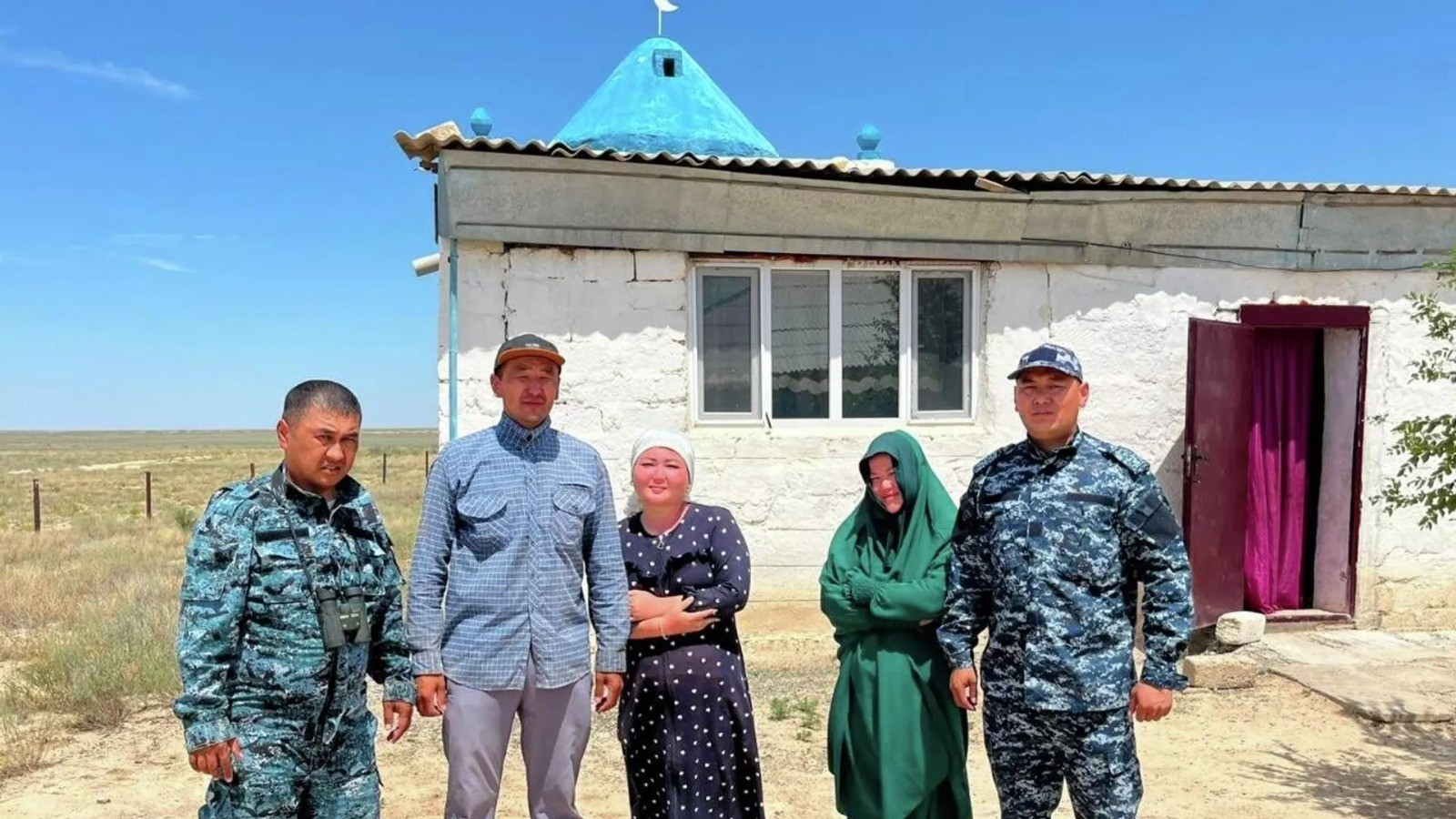 Пропавших в Мангистау паломников нашли живыми
