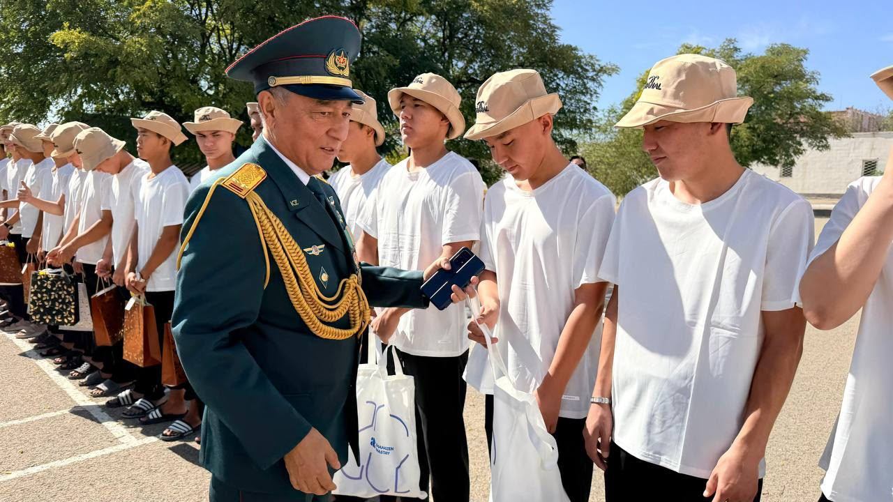 20 призывников из Мангистау отправились на службу в пограничные войска