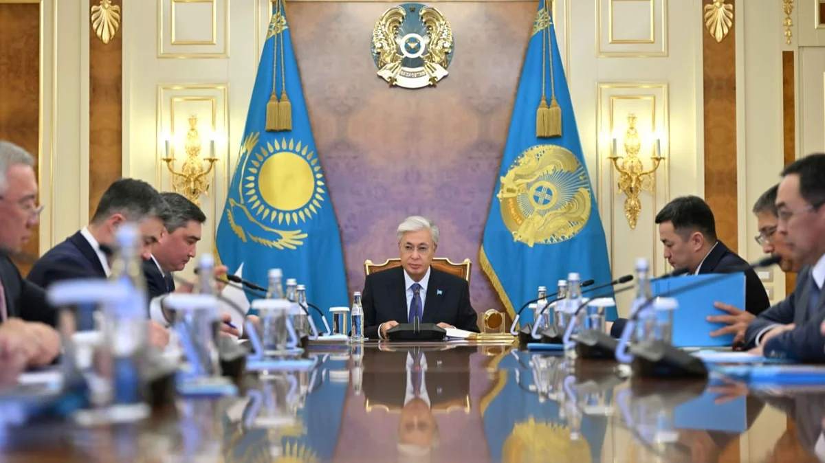 Глава государства провел совещание по вопросам макроэкономической стабильности