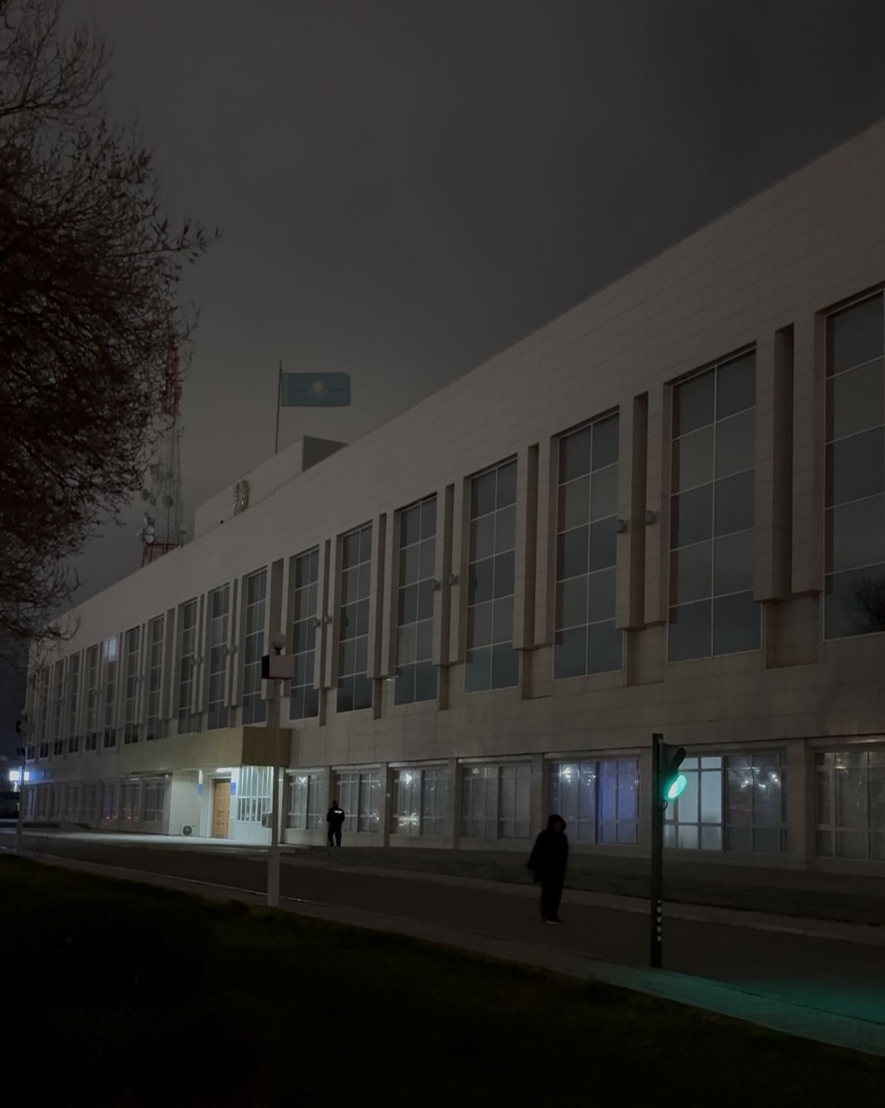 Жители Мангистау приняли участие в экологической акции «Час Земли»