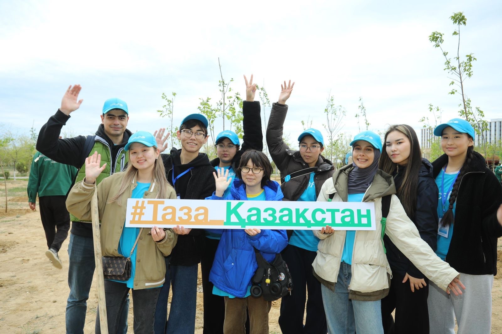 «Таза Казахстан»: в Мангистау прошла экологическая акция «Зеленое будущее»